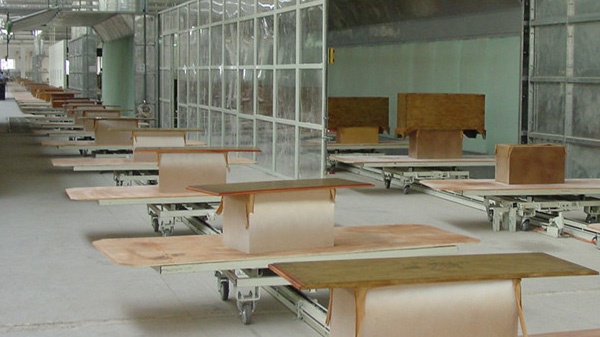 光固化木皮辊边涂装设备，如何高效赋能板件的边缘涂装